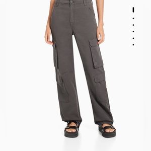 BERSHKA ADJUSTABLE MULTI-POCKET TWILL CARGO PANTS SIZE 6 like new